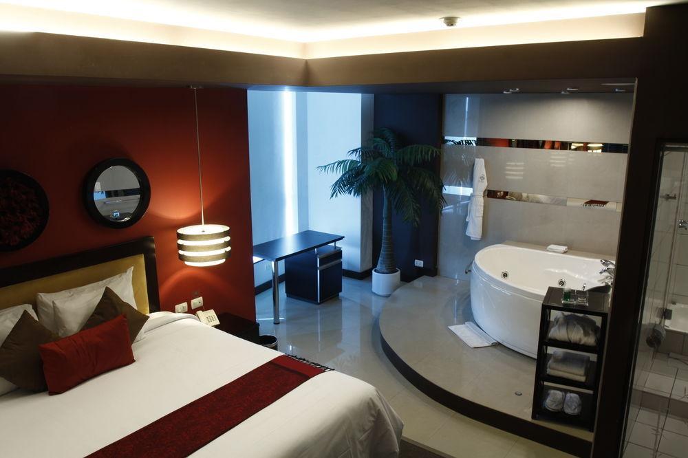 Hotel Ginebra Lima Buitenkant foto