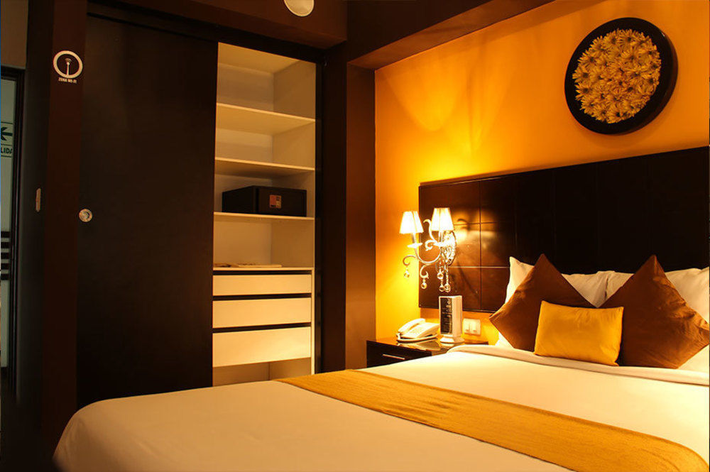 Hotel Ginebra Lima Buitenkant foto